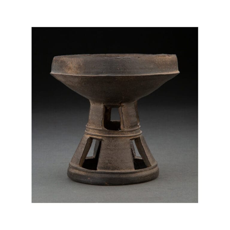 A Chinese Unglazed Ceramic Food Vessel