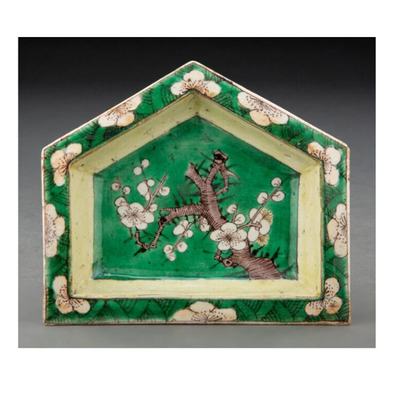 A Chinese Famille Verte Dish
