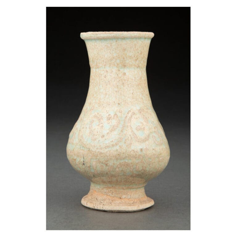 A Korean Celadon Glazed Vase, Koryo Dynasty