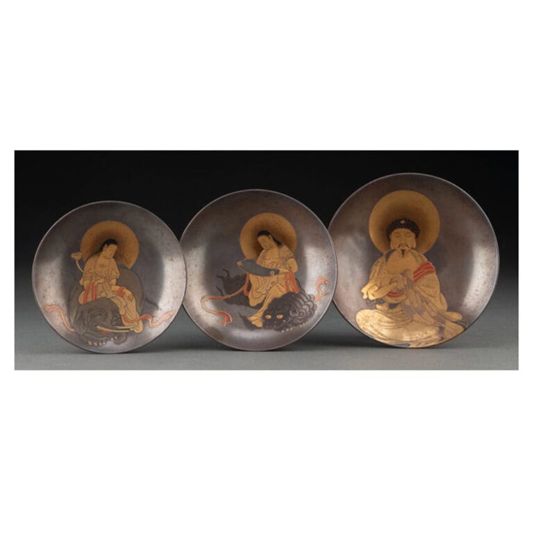 A Group of Three Japanese Lacquer Plates, Edo Period