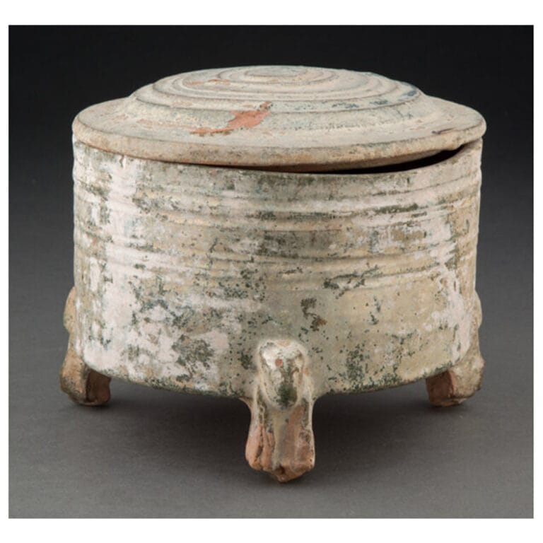 A Chinese Han Dynasty Green Glazed Earthenware Covered Tripod Vessel
